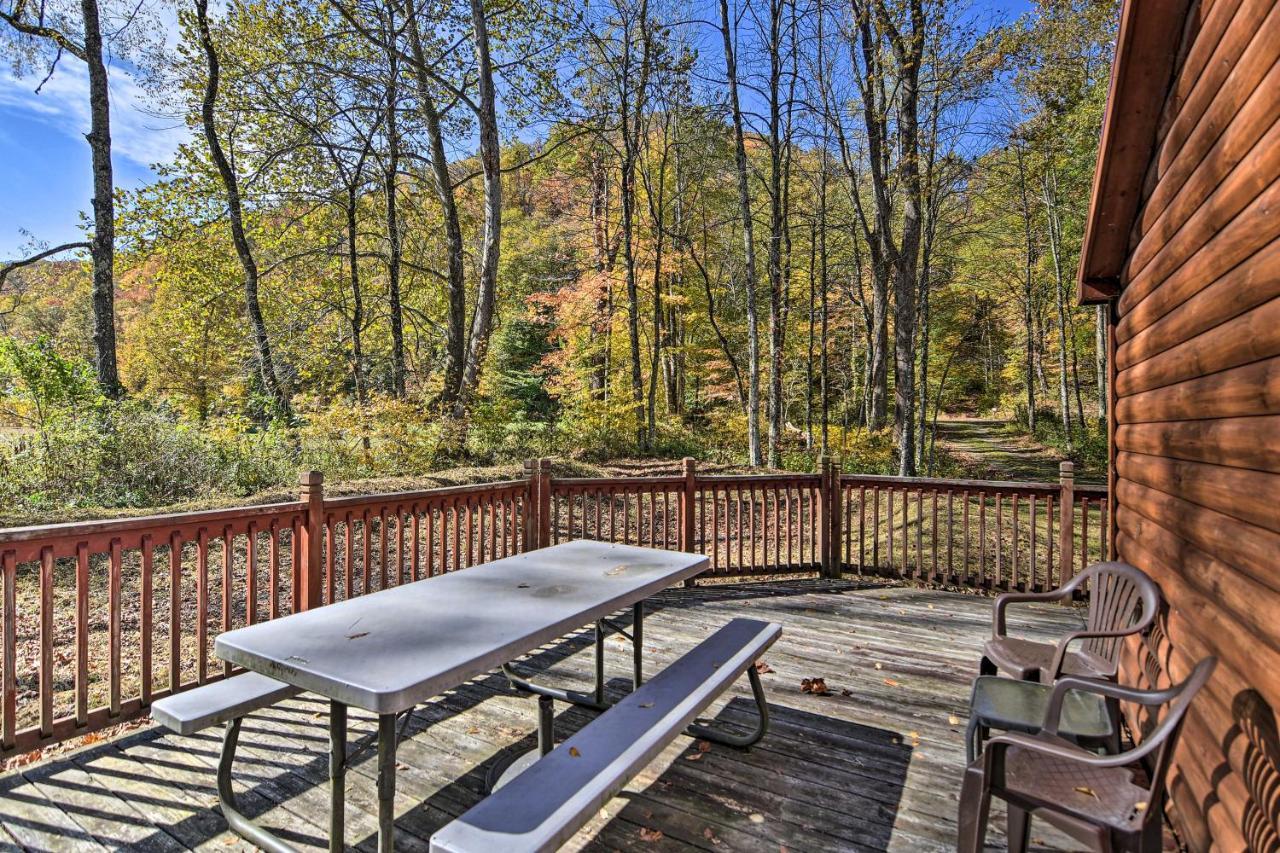 Rural Cabin Hideaway With Fire Pit And Mtn Views! Villa Parsons Exterior photo